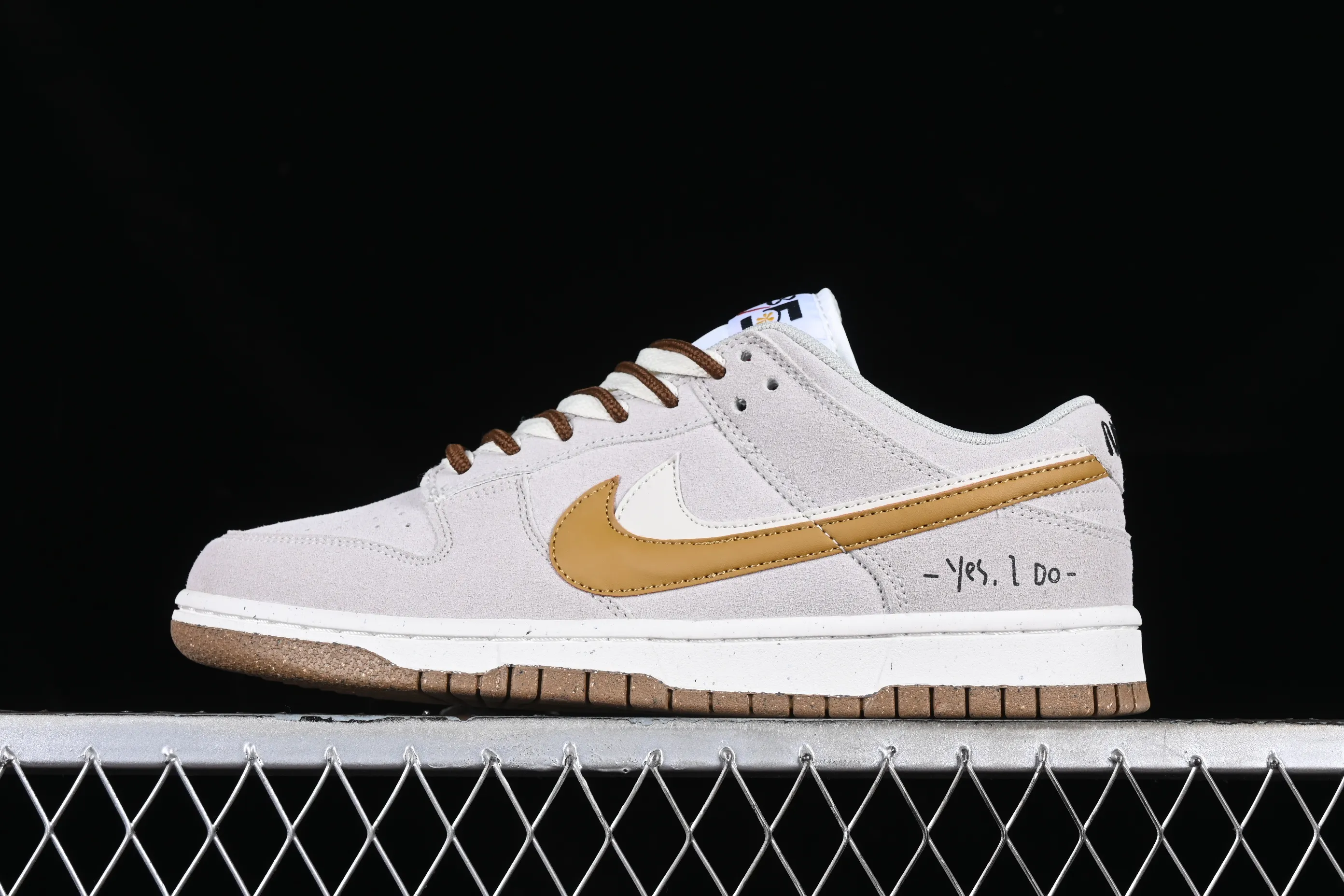 All Categories Nk SB Dunk Series Nk SB Dunk Low Low-top sneakers Cost-effective version Nk SB Dunk Low "85" double hook SB low-top sports and leisure sneakers DO9457-105